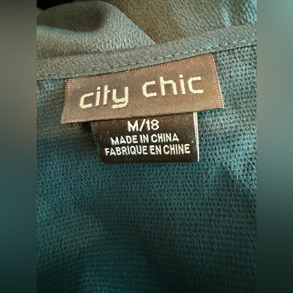 City Chic Faux Wrap Top Size 18W - Picture 8 of 10